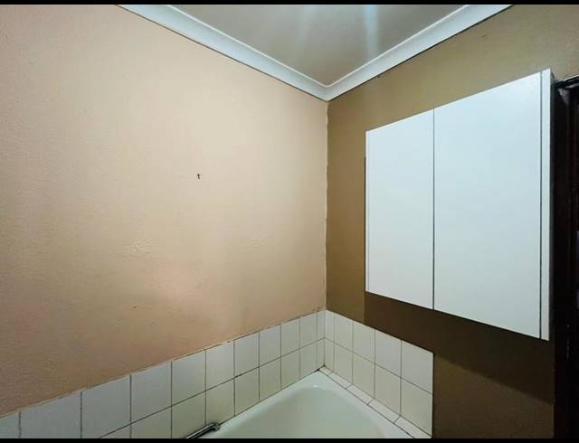 2 BEDROOM PROPERTY TO RENT IN PROTEA GLEN EXT